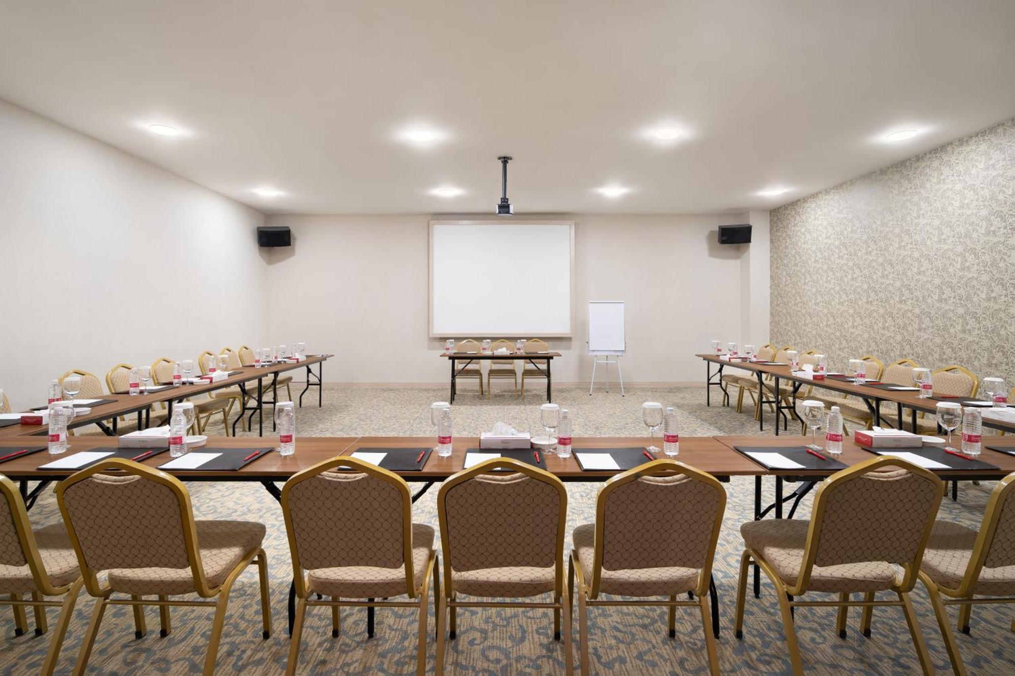 Ramada By Wyndham - Sulaymaniyah Salim Street Hotel Exterior photo